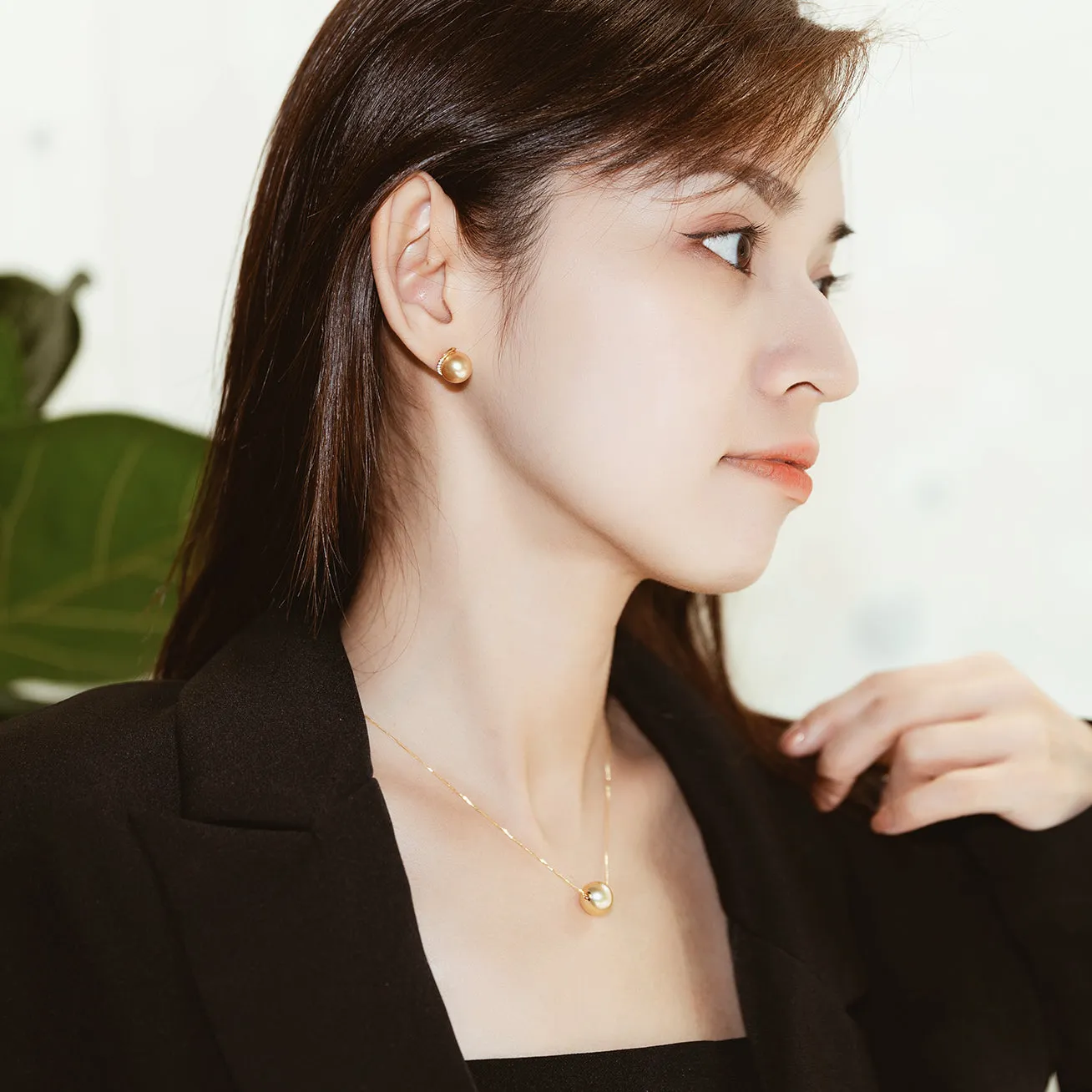 18K Solid Gold South Sea Pearl Earrings KE00032