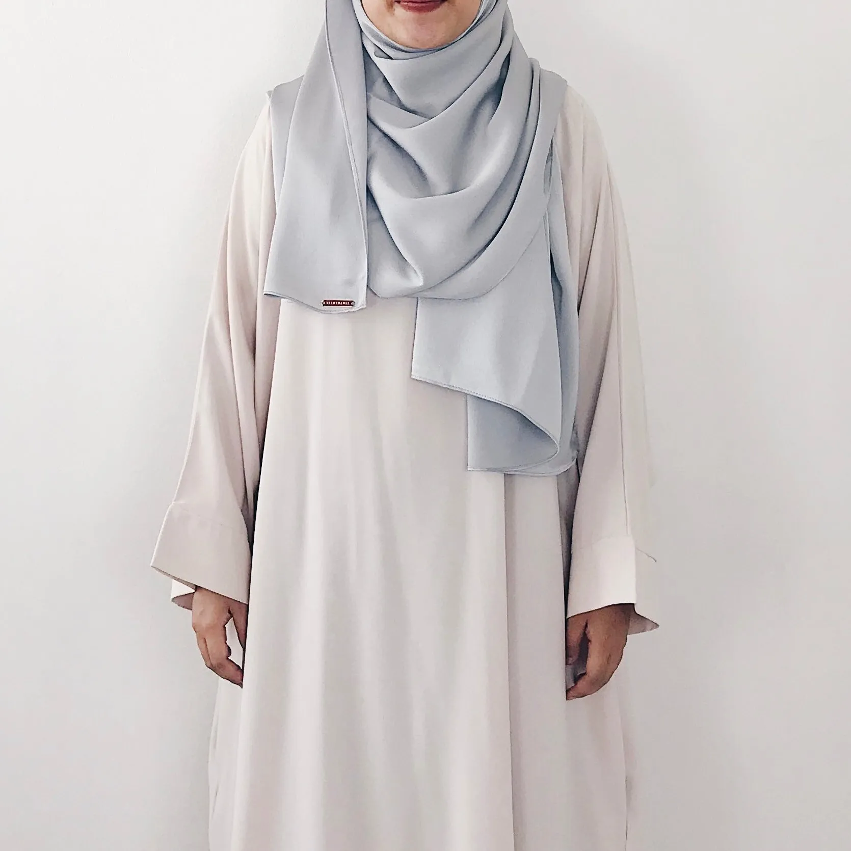 Satin Crepe : Silver